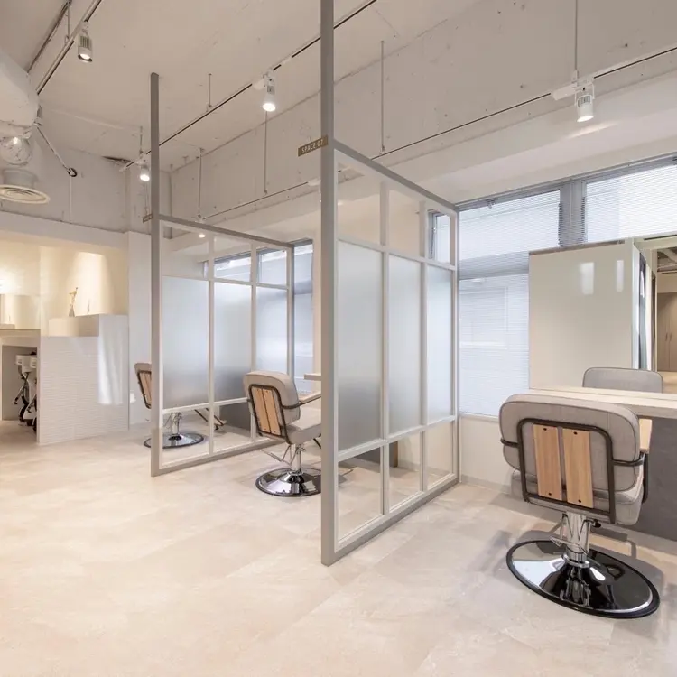 EMANON池袋店の内観・外観2