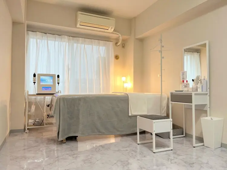 小顔＆肌質改善　お顔の印象の内観・外観2