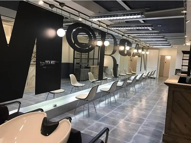 TICK-TOCKの内観・外観1