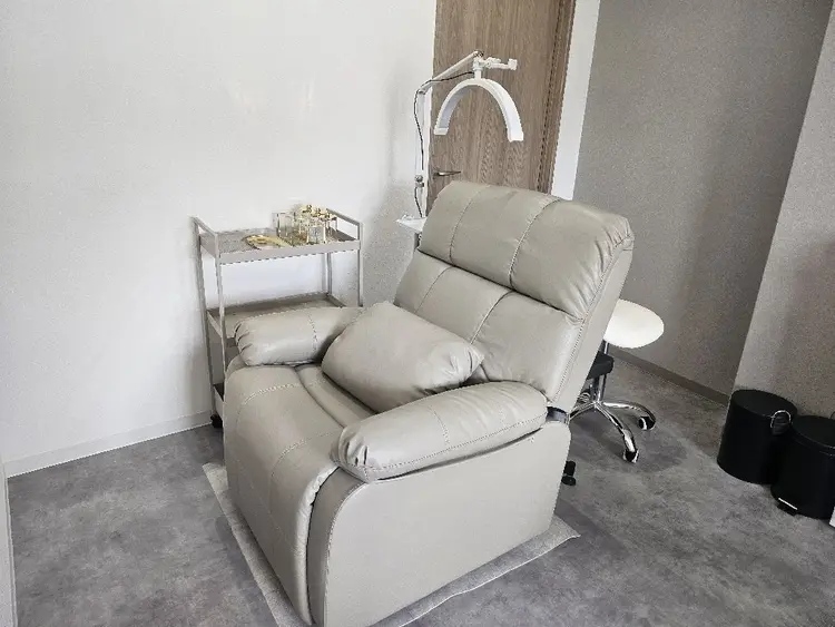 Refoileの内観・外観1