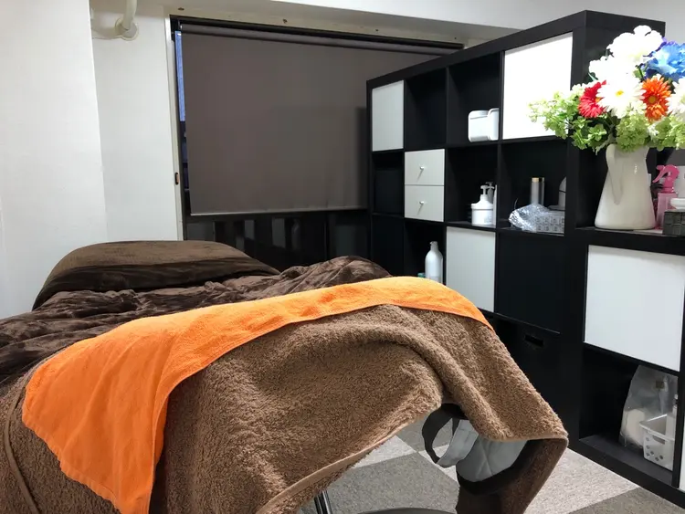 トータルビューティーサロン ZEROの内観・外観1