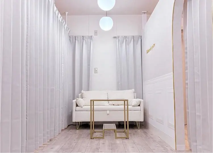 Maison de quatre上尾店の内観・外観1