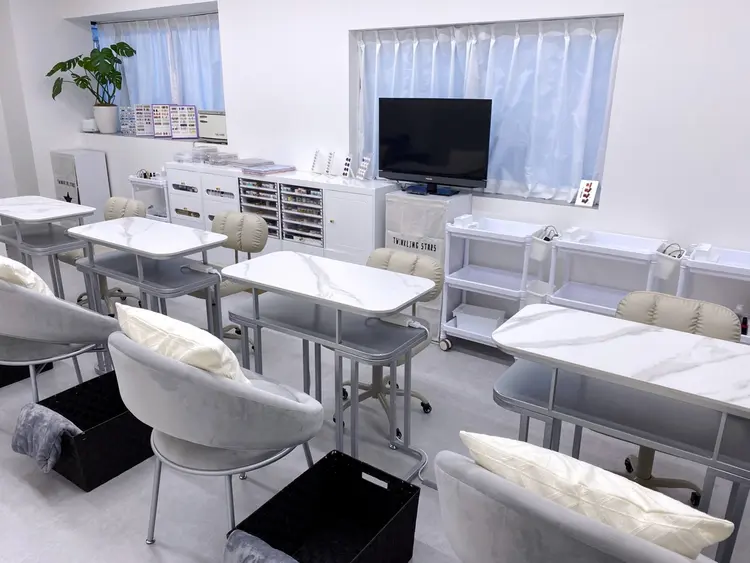 Min min nail salonの内観・外観1