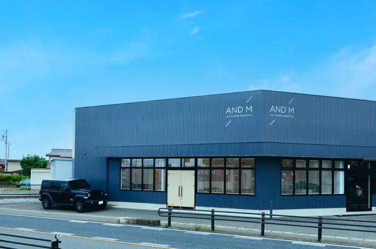 AND Mの内観・外観1