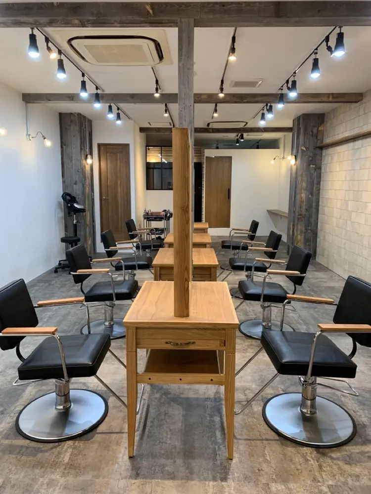 over hair by La fithの内観・外観2