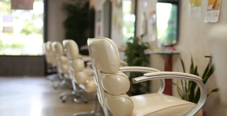 Rootes   Hair  Stageの内観・外観2