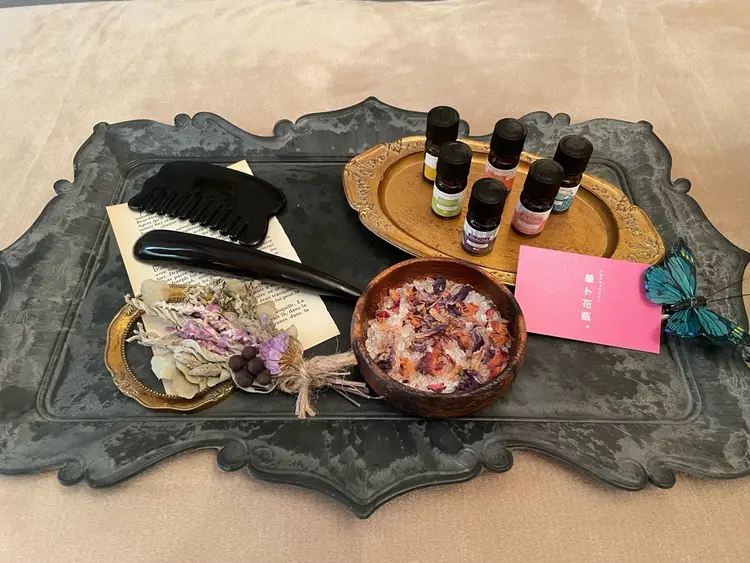 華ト花瓶。の内観・外観3