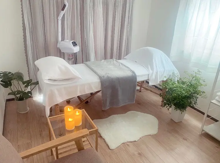 Beauty&Relax Salon   AKALAの内観・外観1