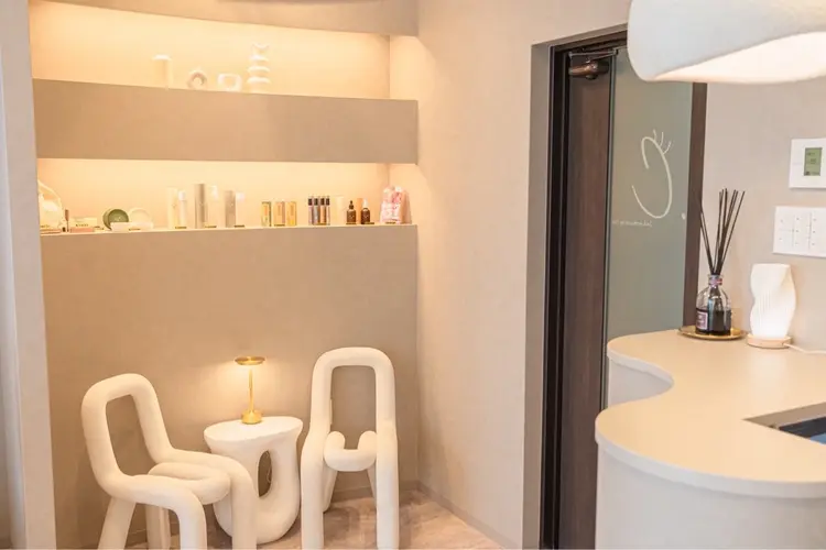 マツエク＆アイブロウ.c  2nd produced by Coe.の内観・外観2