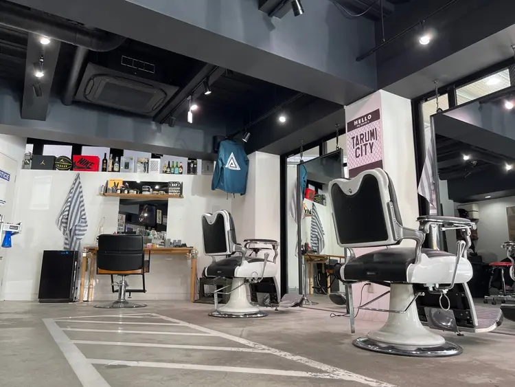 FUJIYAMA BARBER SHOPの内観・外観3