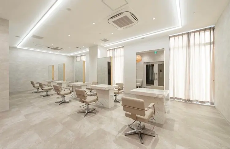 sinsの内観・外観2