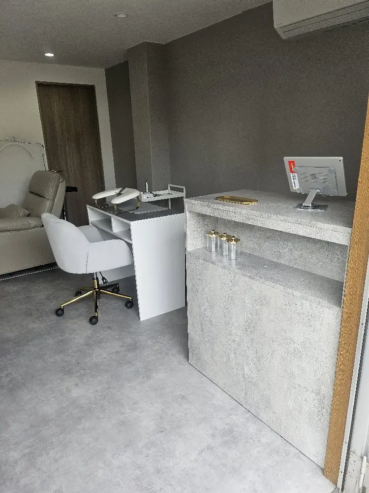 Refoileの内観・外観2