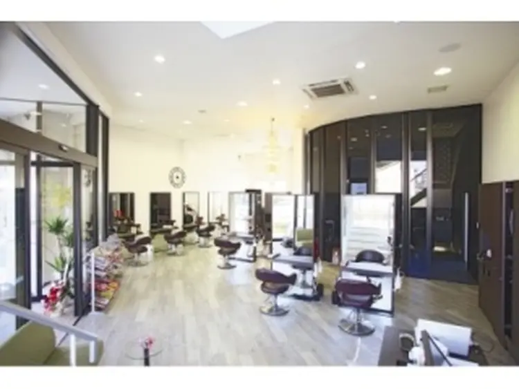 VOGUE小牧店の内観・外観2