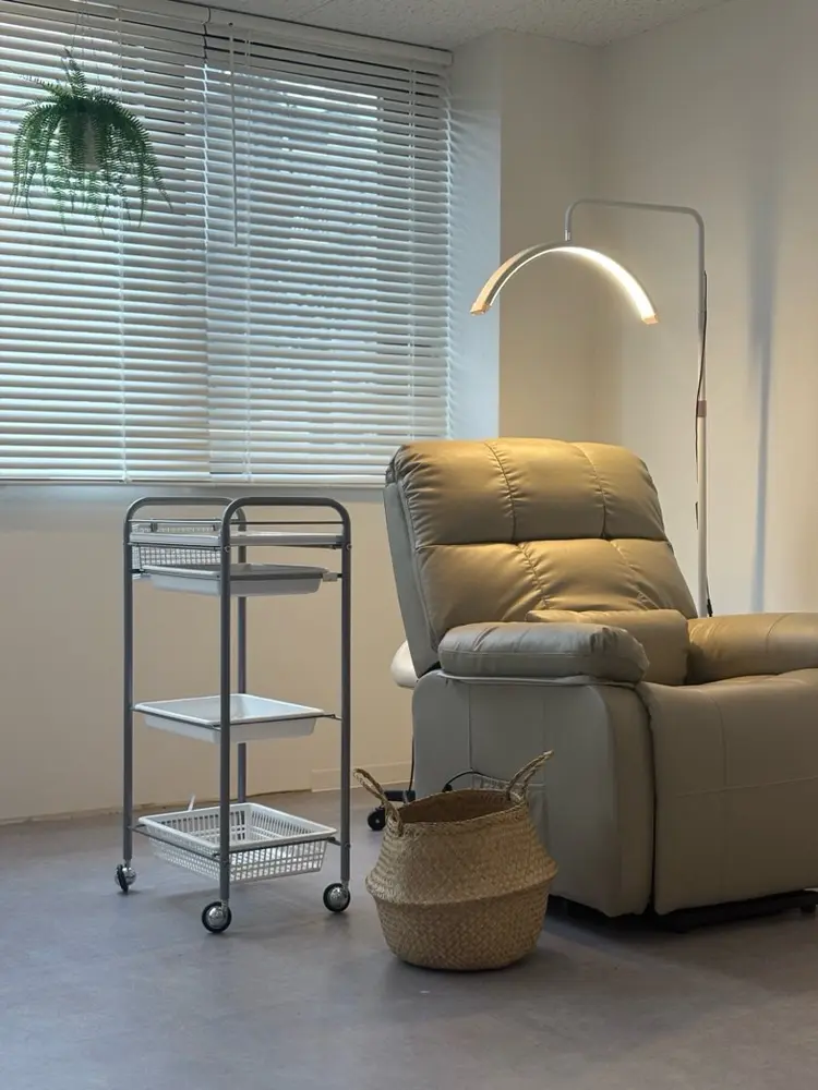 EYESTYLE vividの内観・外観1