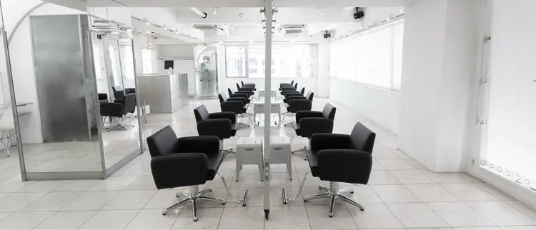 FACE-Tの内観・外観1