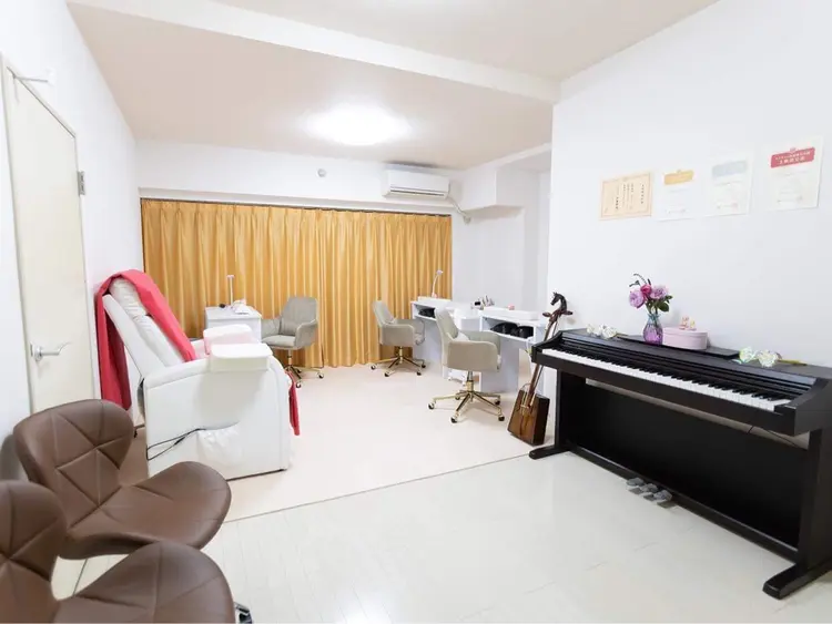 Moon'sの内観・外観1