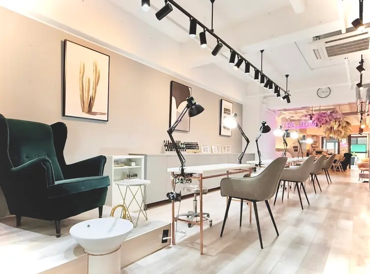 +met nail+cafeの内観・外観1