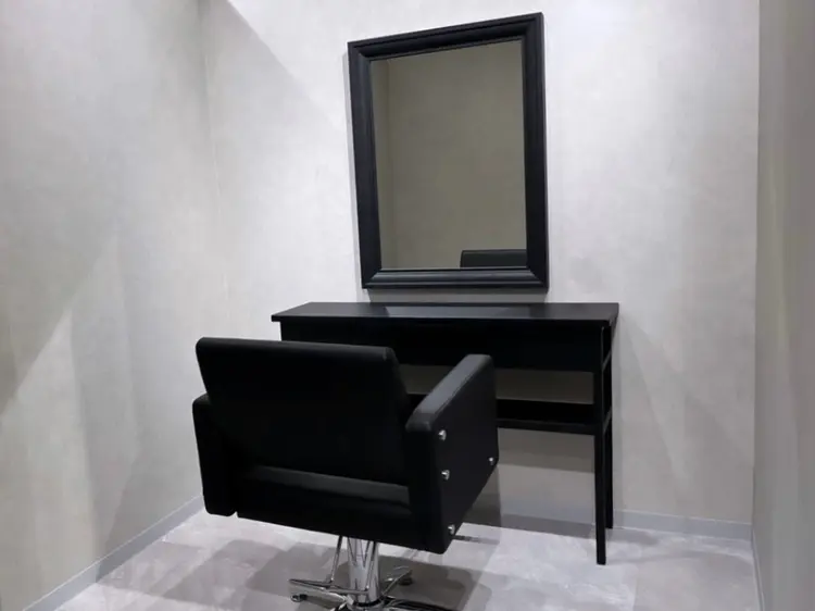 ace share salon 梅田店の内観・外観1