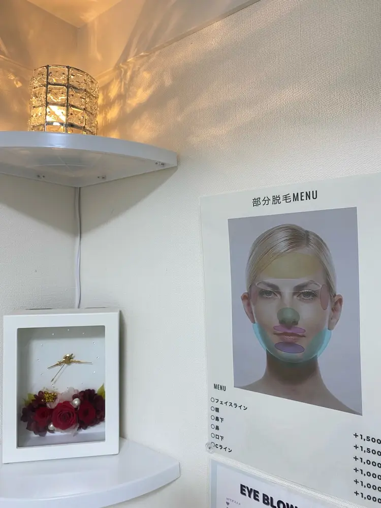 アイブロウサロンWHITE EYE     麻布十番　眉毛専門店　【ホワイトアイ】の内観・外観2