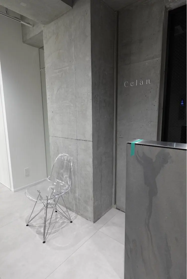 Celanの内観・外観3