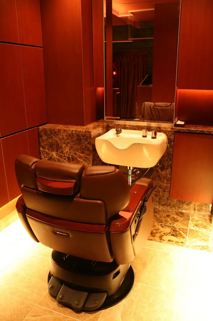 ヘアモードキクチ銀座店の内観・外観2