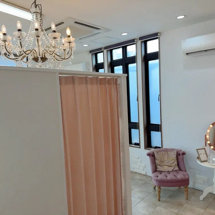 Eyelash salon Arzuの内観・外観2