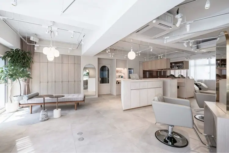 RUALAの内観・外観1