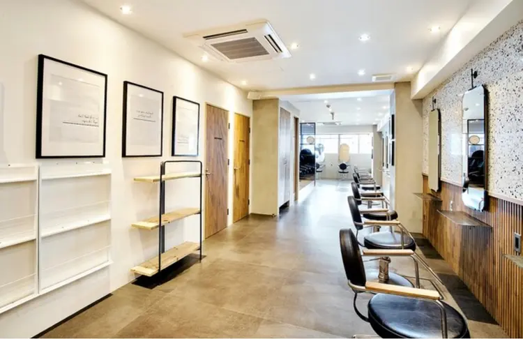 la  fith  hair charme  渋谷店の内観・外観2