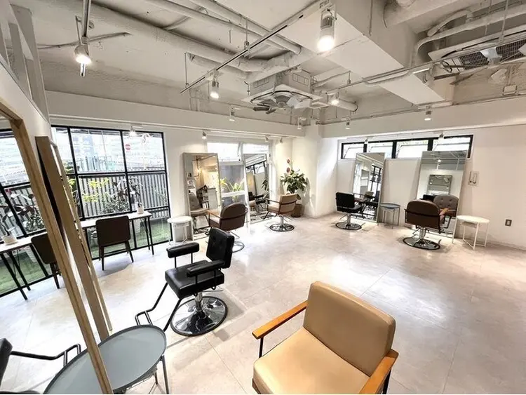 HUG yokohamaの内観・外観2