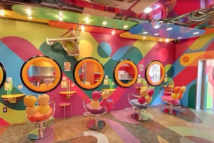 VISIONの内観・外観1