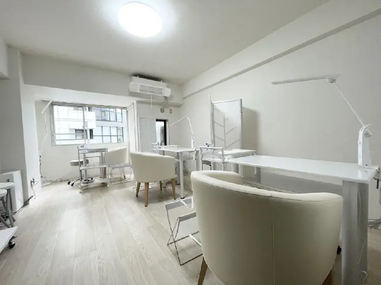 ネイル空間の内観・外観1