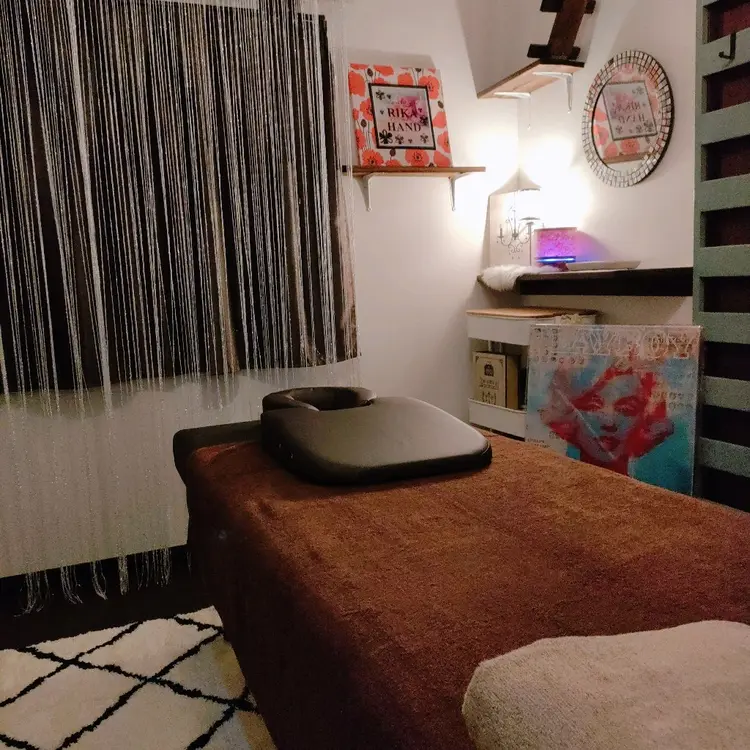 RIKA-HAND✾老廃物を圧し流すオイルトリートメントができる自宅サロンの内観・外観3