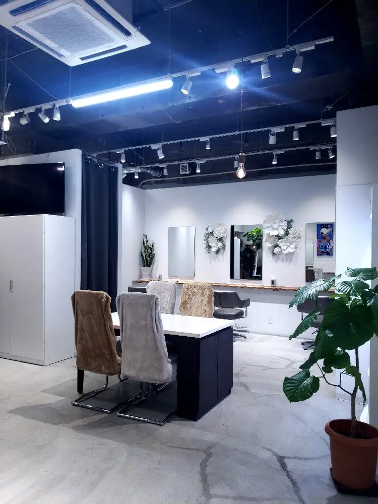Hair Lounge Run Way'sの内観・外観3