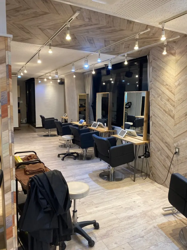 Agu hair rootの内観・外観1