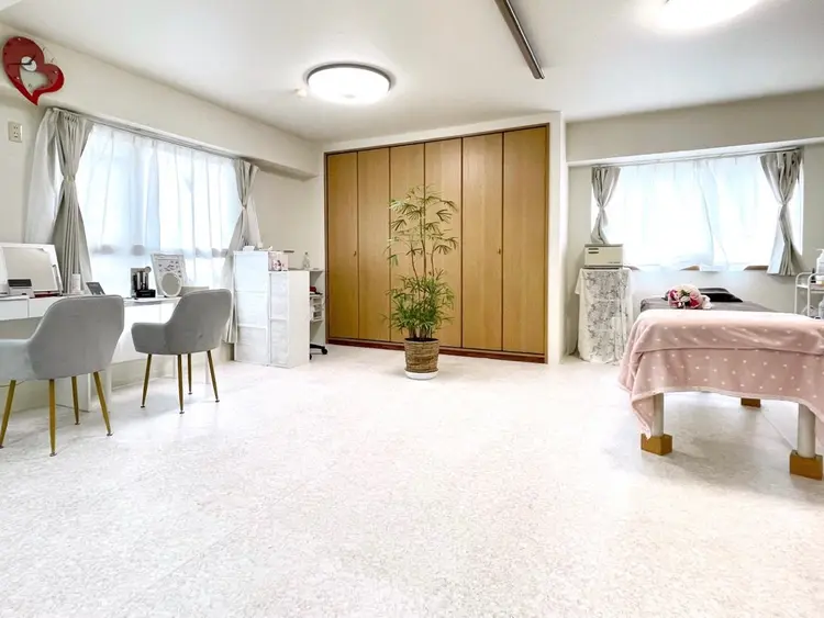 アデールの内観・外観2