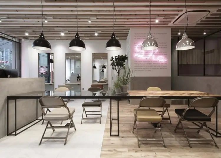 D'naの内観・外観2