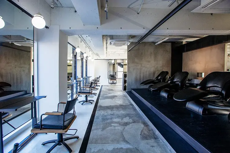 トロワエピ表参道の内観・外観1