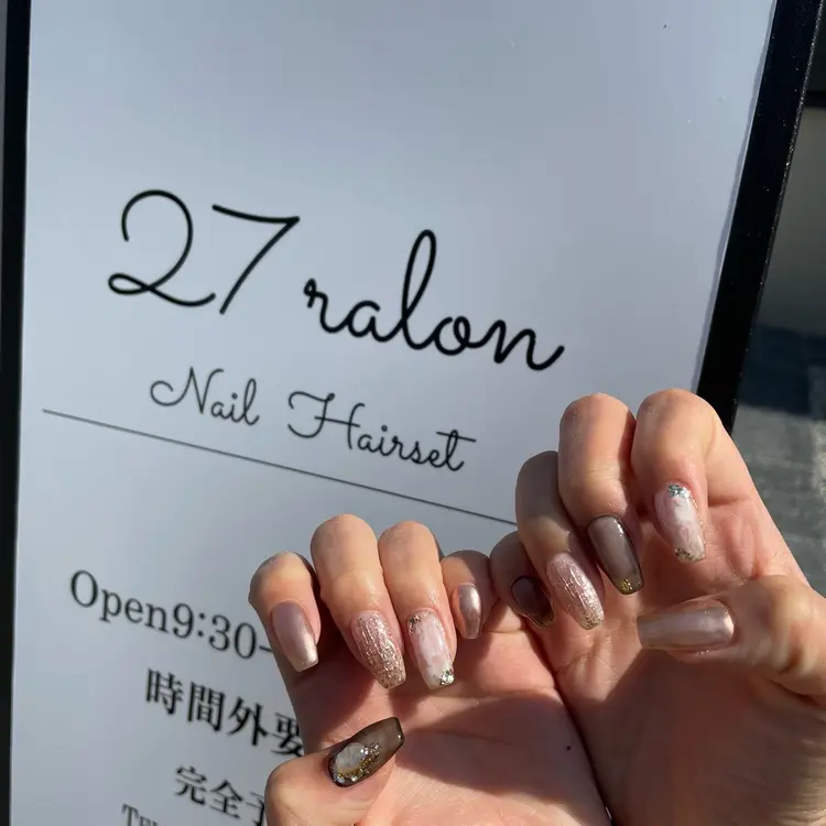 27salonの内観・外観1