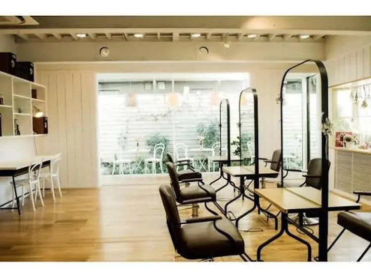 Garlandの内観・外観2