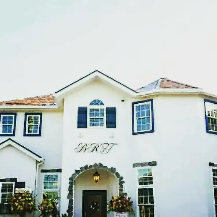 Hair＆beauty BRYの内観・外観1