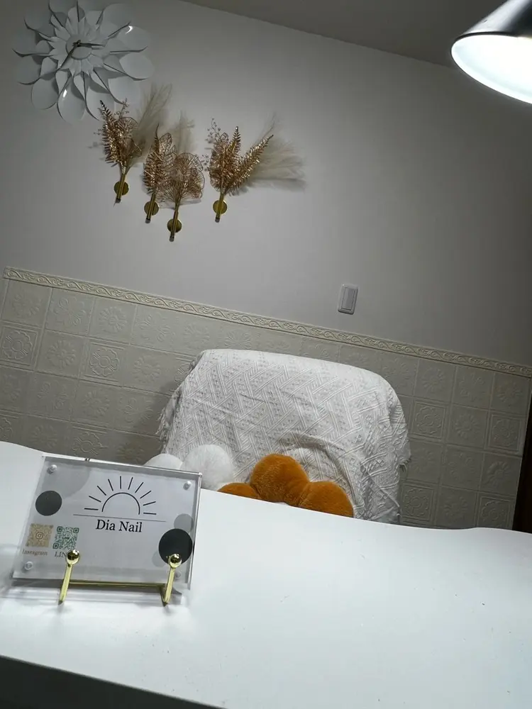 Dia Nailの内観・外観1