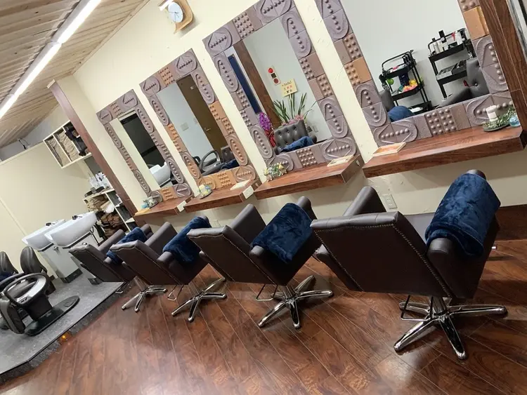 Hair atelier LaRmEの内観・外観2