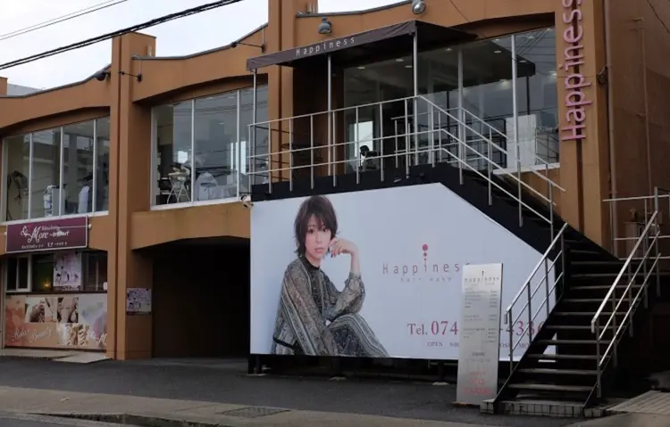 ロキエ西大寺店の内観・外観2