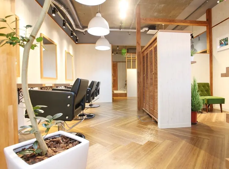 SUWESTの内観・外観2