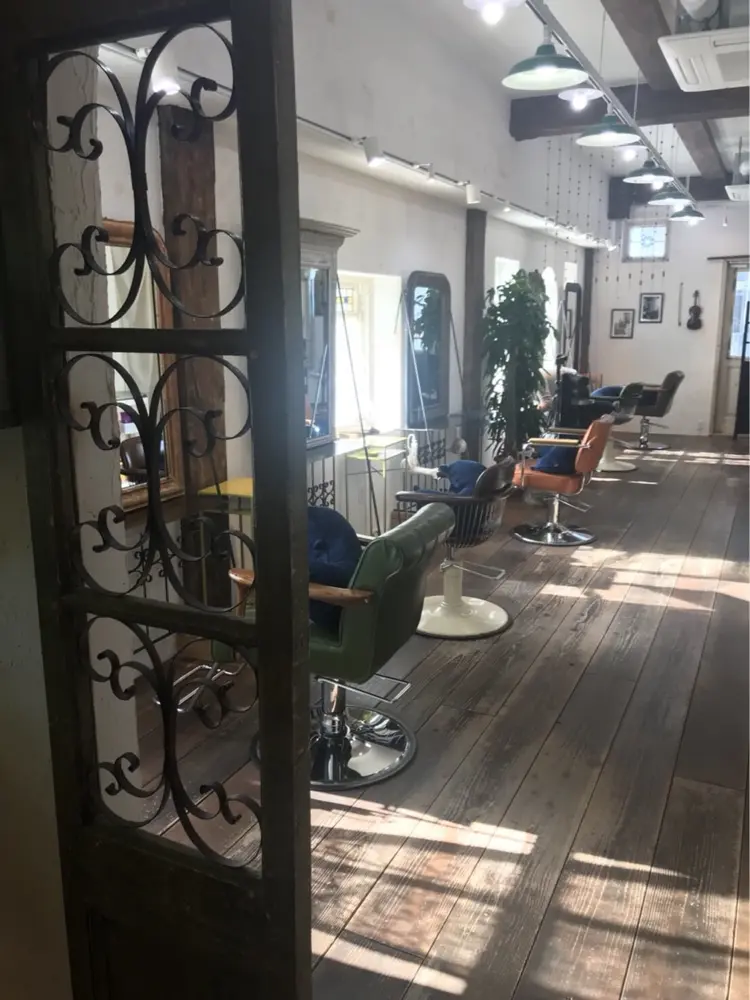 salon LH 富田林店の内観・外観2