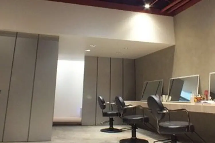 Natural hair designing【ナチュラル　ヘアーデザイニング】の内観・外観2