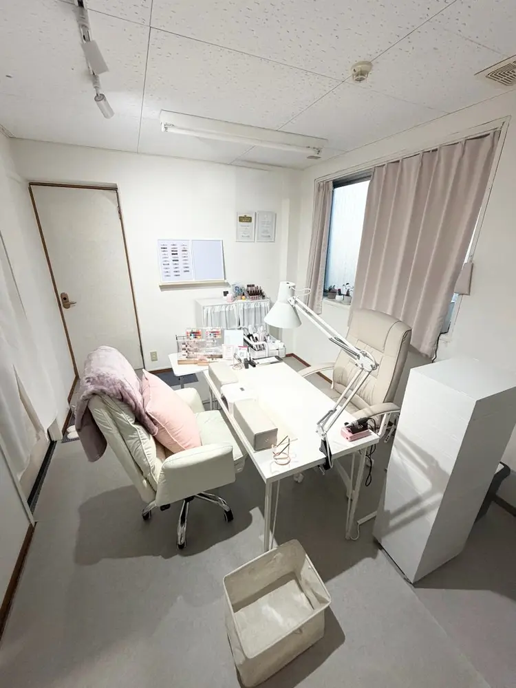 えみーnailの内観・外観1