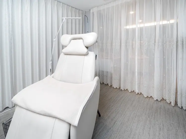 atticの内観・外観3