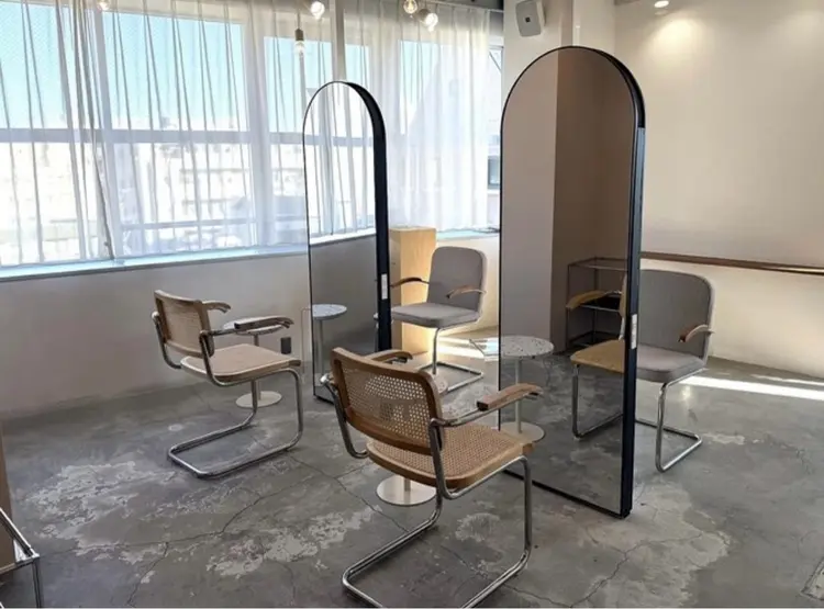 TRENCHの内観・外観1