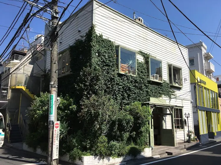 Belle 新宿店の内観・外観1